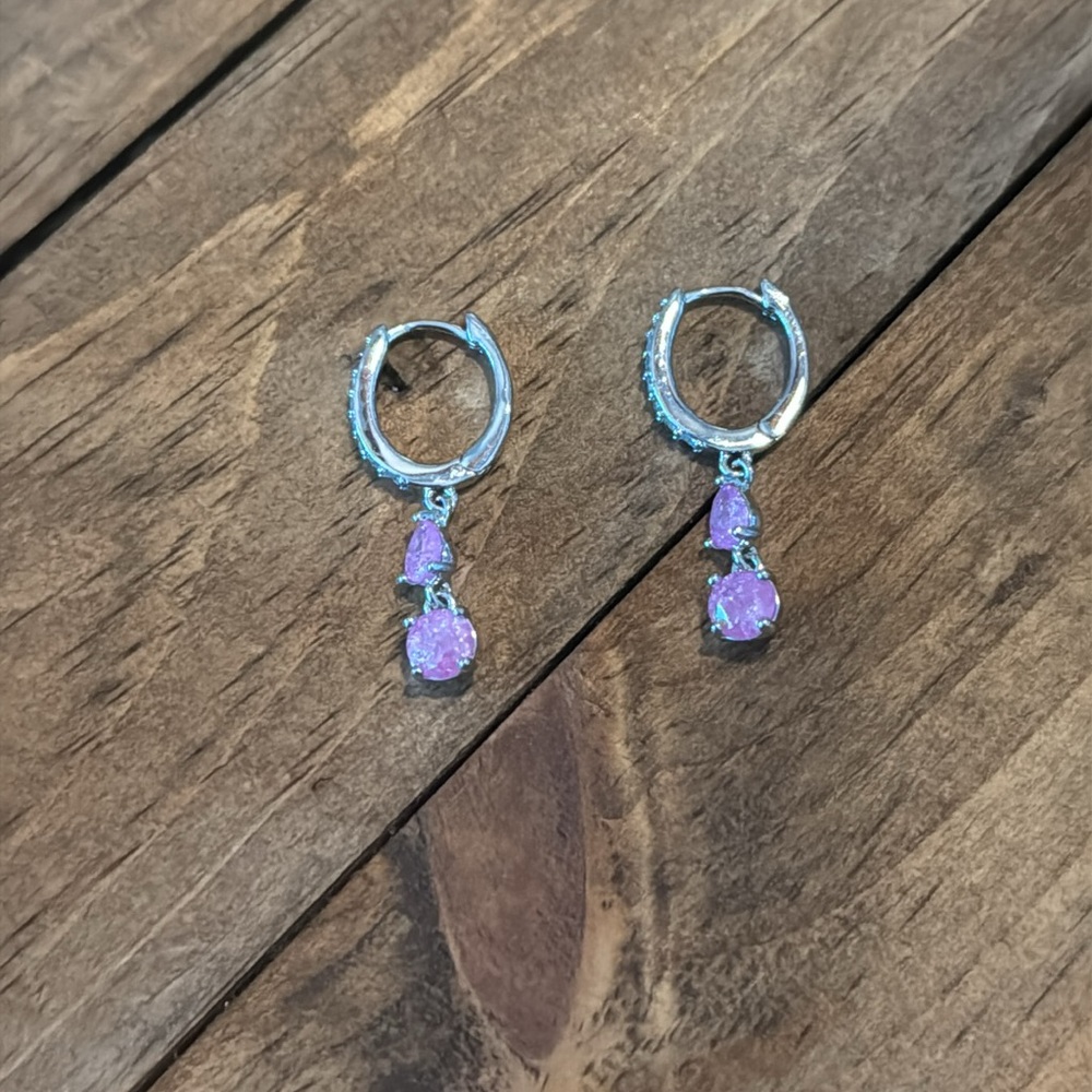 Bomb Party Ice Crystal Earrings - Picture 2 of 2
